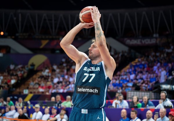 Tyson Chandler nói về Doncic: 