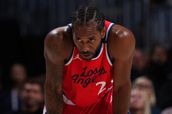 Meiji: Người chơi Clippers thí